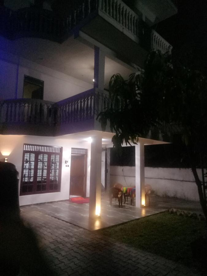 Hewage Resort Anurâdhapura Extérieur photo