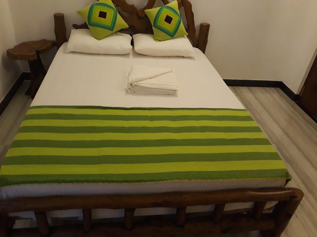 Hewage Resort Anurâdhapura Extérieur photo